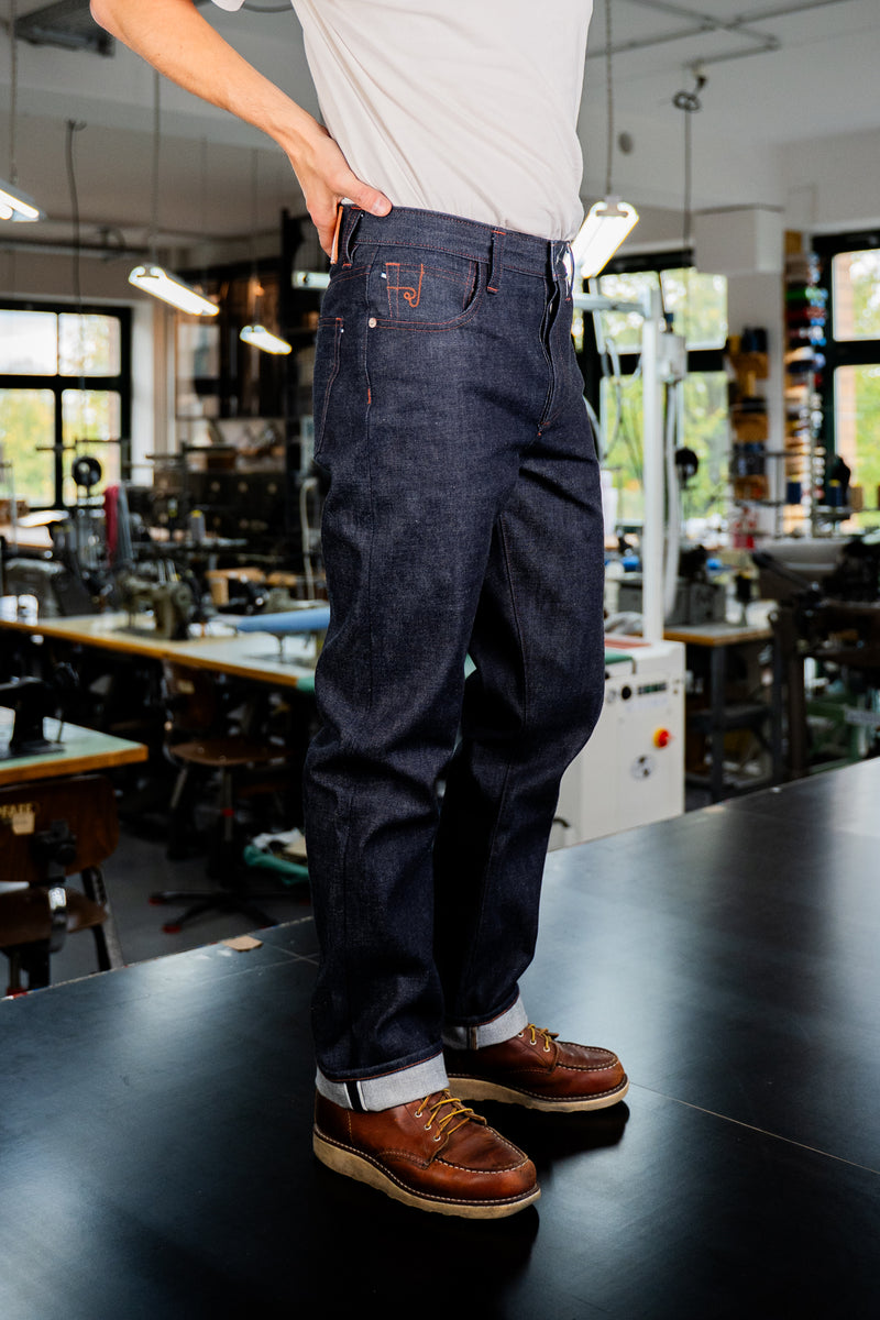 H3-27 - straight cut - 12 oz selvage denim