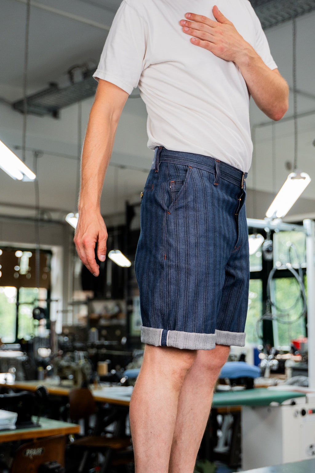 C5-26 - short cut chino - 12 oz striped selvage denim