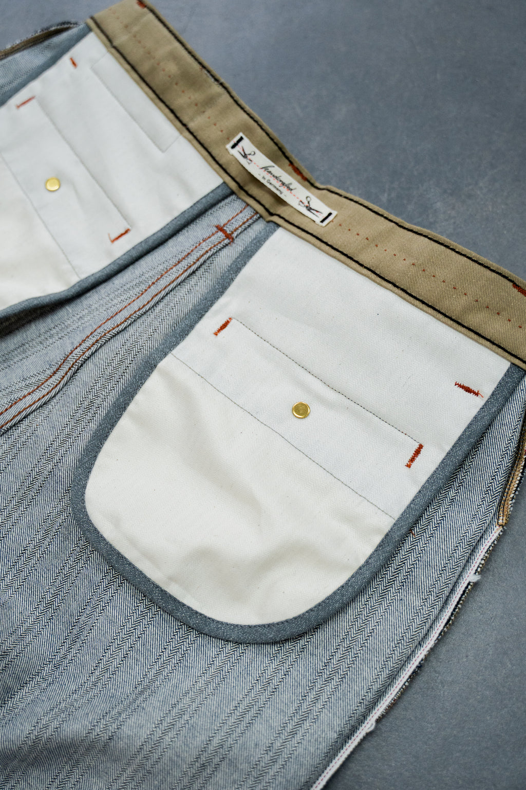 C5-26 - short cut chino - 12 oz striped selvage denim