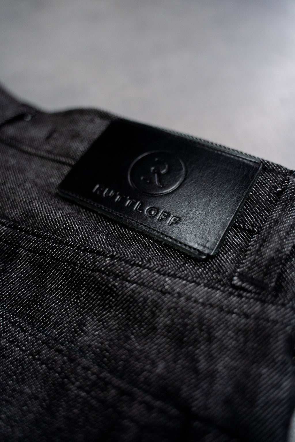 H1-26 - slim fit jeans - 11 oz elastic selvage denim