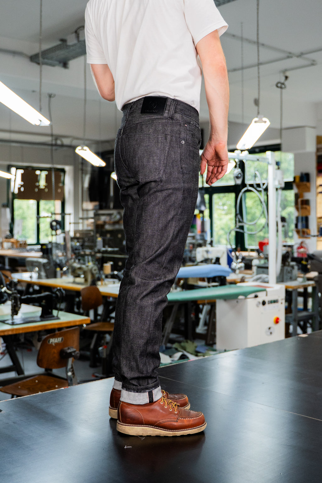 H1-26 - slim fit jeans - 11 oz elastic selvage denim