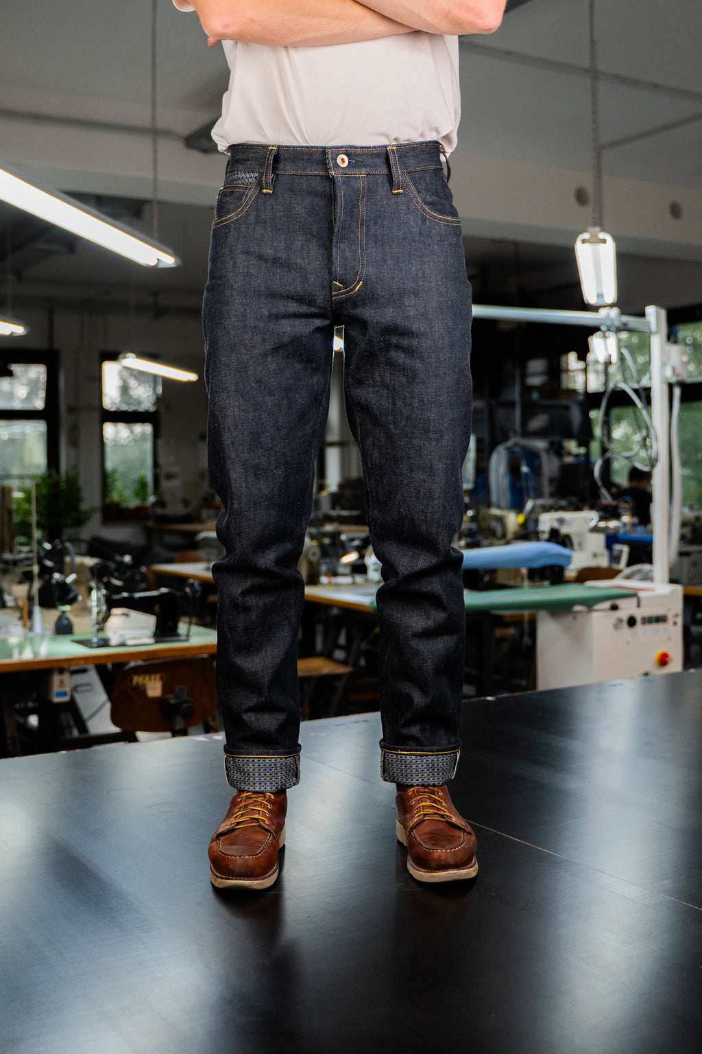 H2-24-R - tapered fit - 17 oz selvage denim