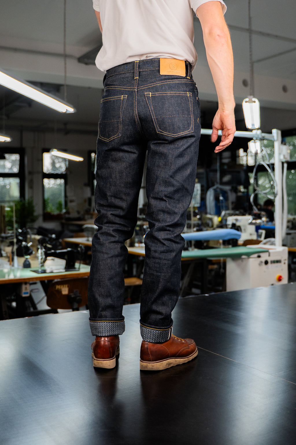 H2-24-R - tapered fit - 17 oz selvage denim