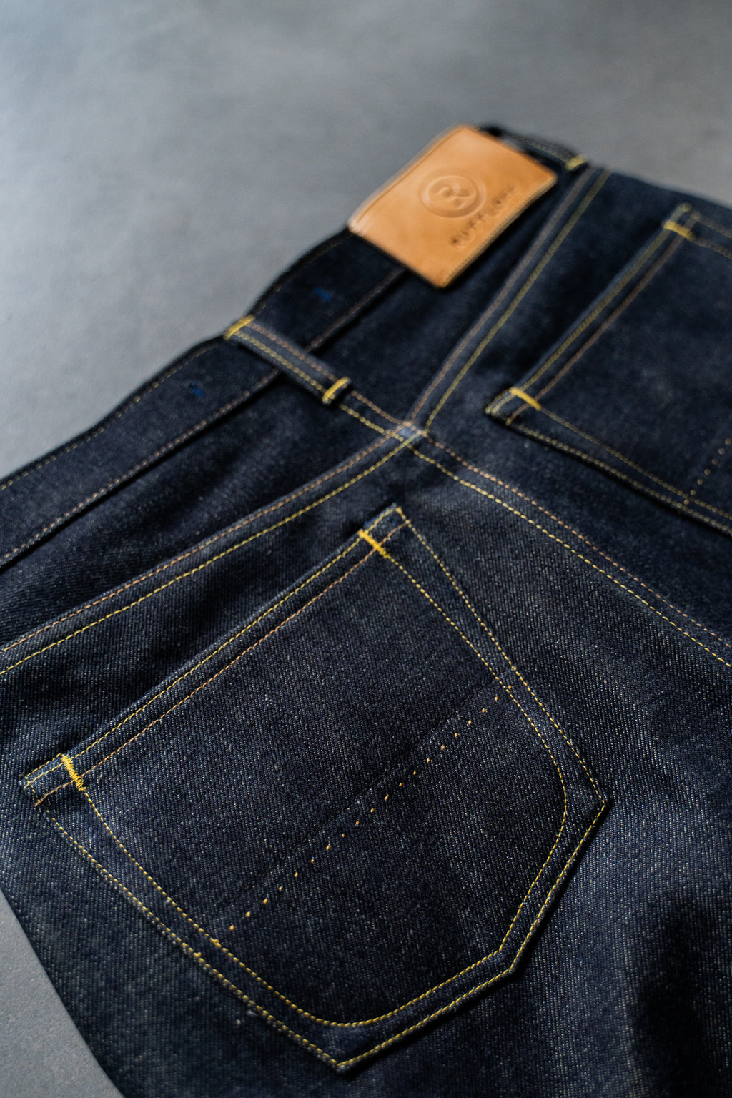 H2-24-R - tapered fit - 17 oz selvage denim