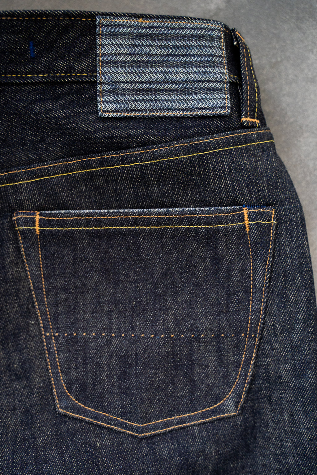 H3-26 - straight cut jeans - 17 oz selvage denim - herringbone lined hem
