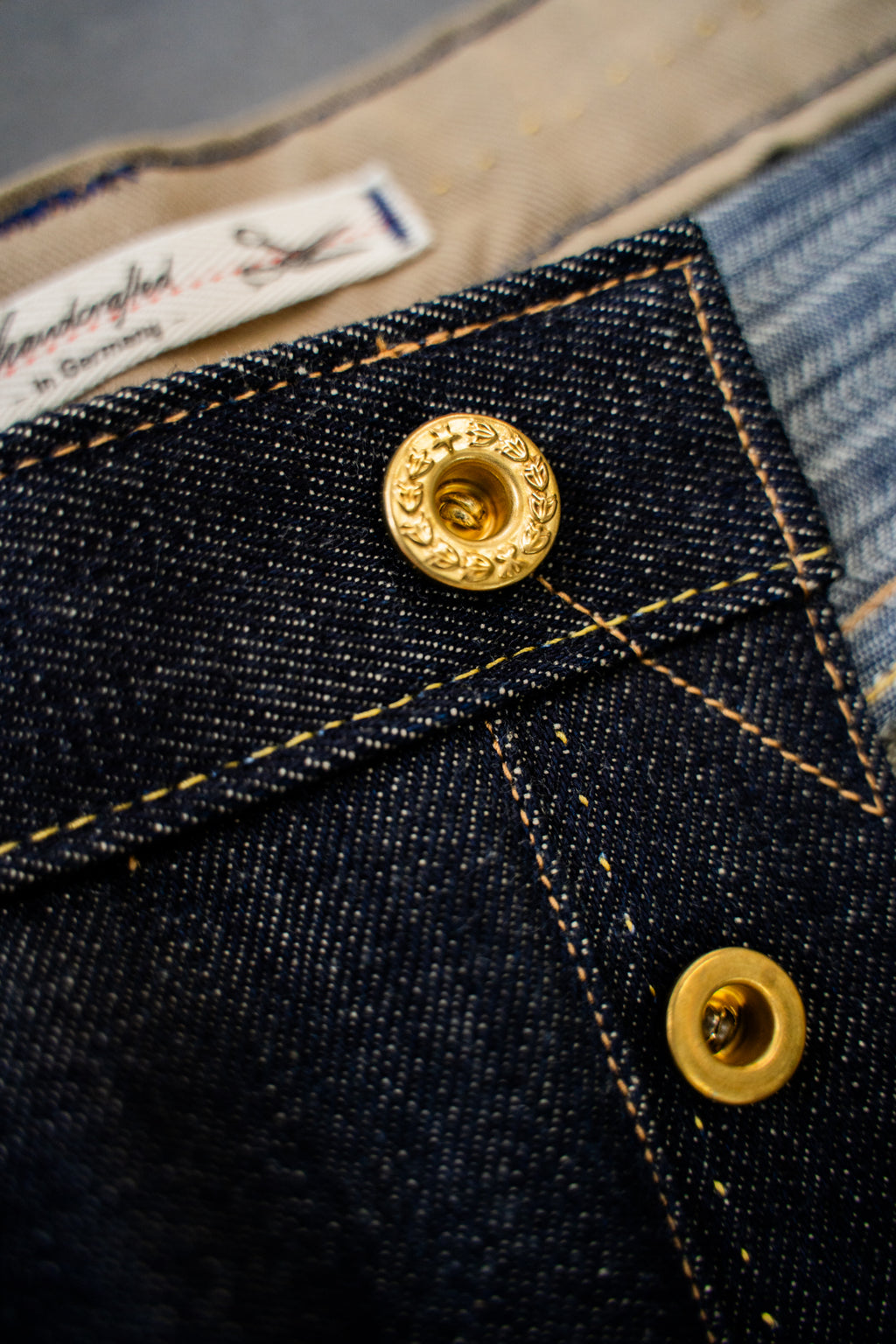 H3-26 - straight cut jeans - 17 oz selvage denim - herringbone lined hem